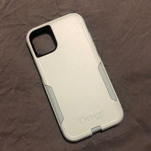 iPhone 11 Otter Box Commuter Series